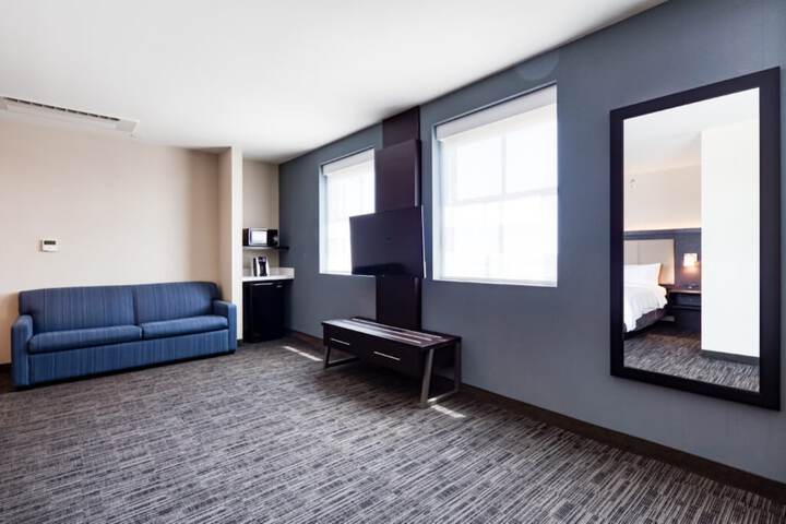Room 18 of 52