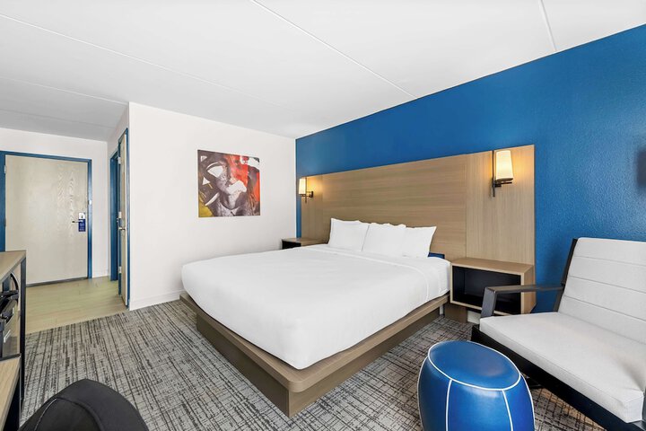 Room 16 of 25