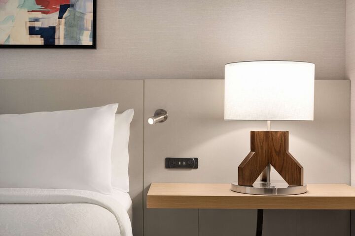 Room 25 of 36