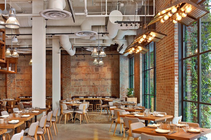 Dining 59 of 77