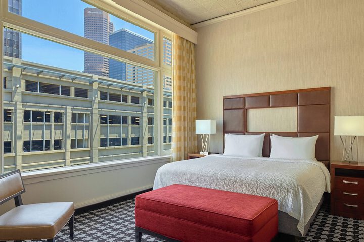 Room 34 of 48