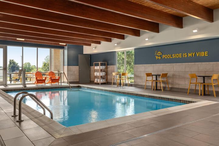 Home2 Suites by Hilton Bowling Green Hotel
