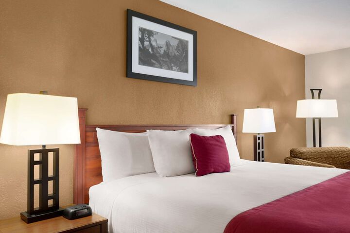 Room 20 of 39