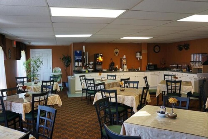 Ambassador Inn & Suites