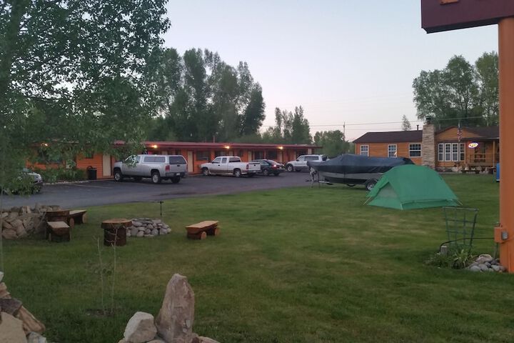 Property Grounds 49 of 51