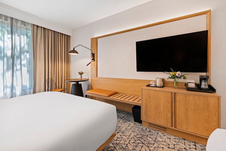 Room 16 of 46