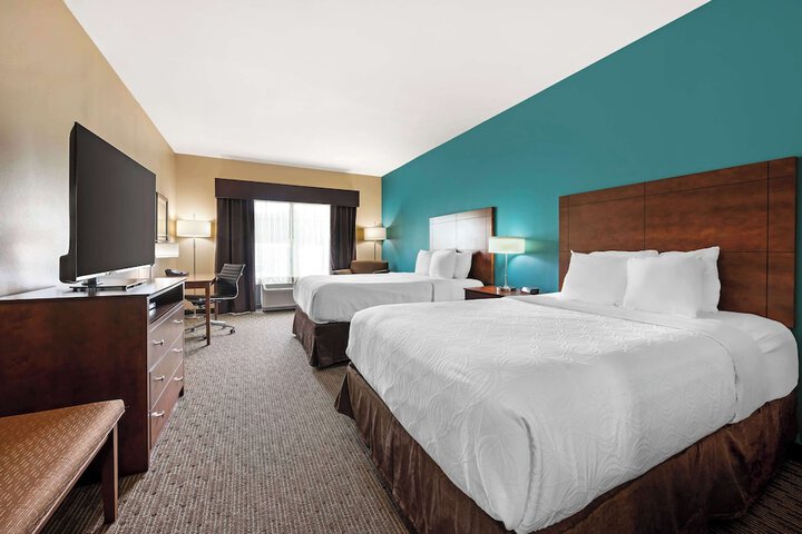 Room 40 of 53