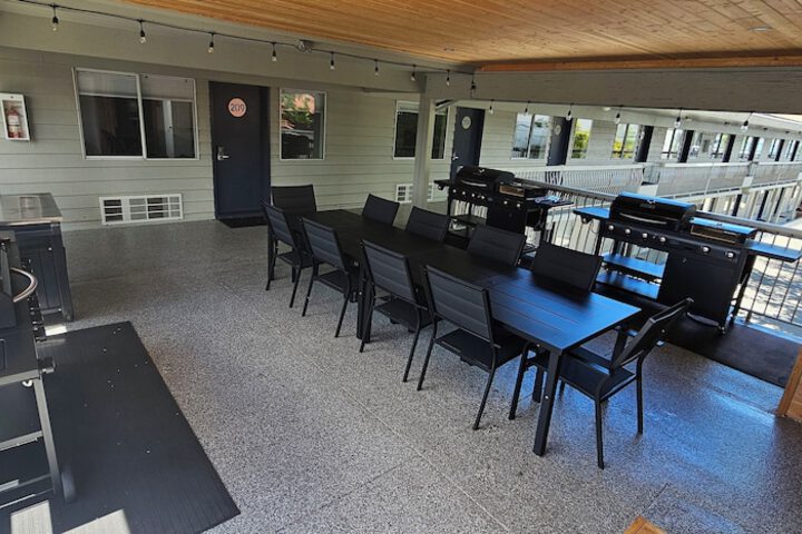 Okanagan Lakefront Resort