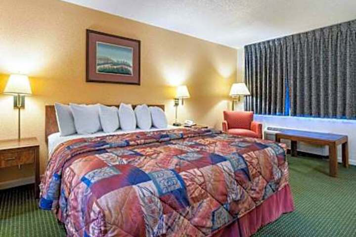 Jasper Inn & Suites