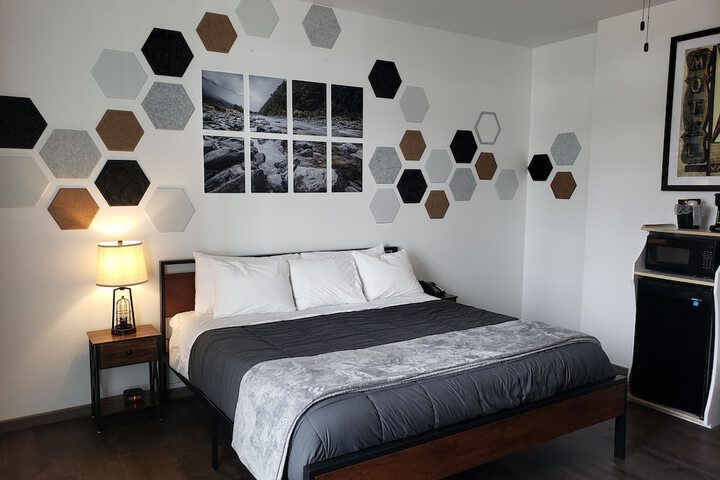 Room 16 of 39