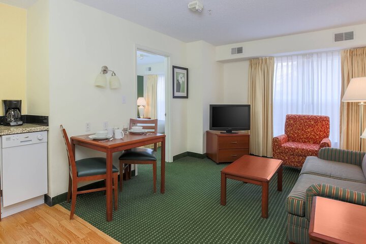 Room 11 of 31