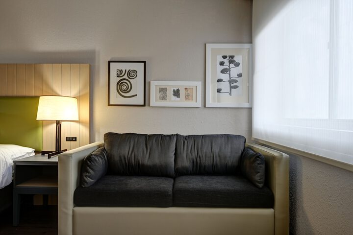 Country Inn & Suites by Radisson Pierre, SD