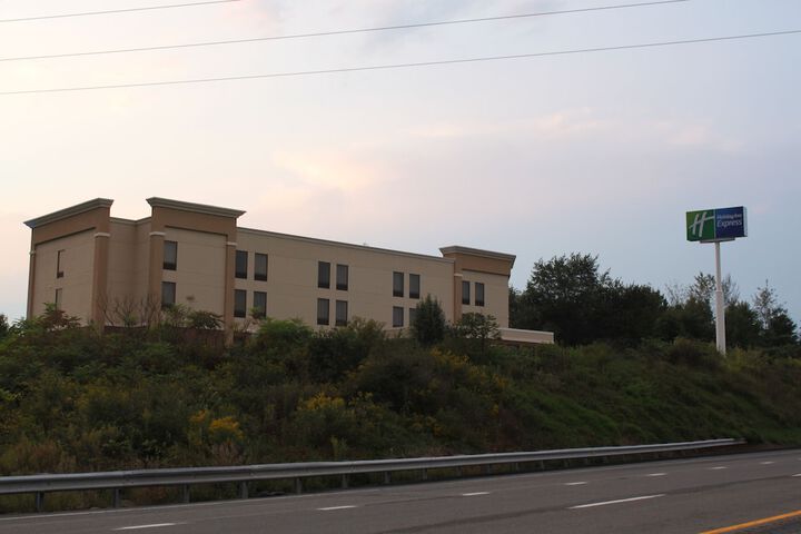 Hotel 15 of 63