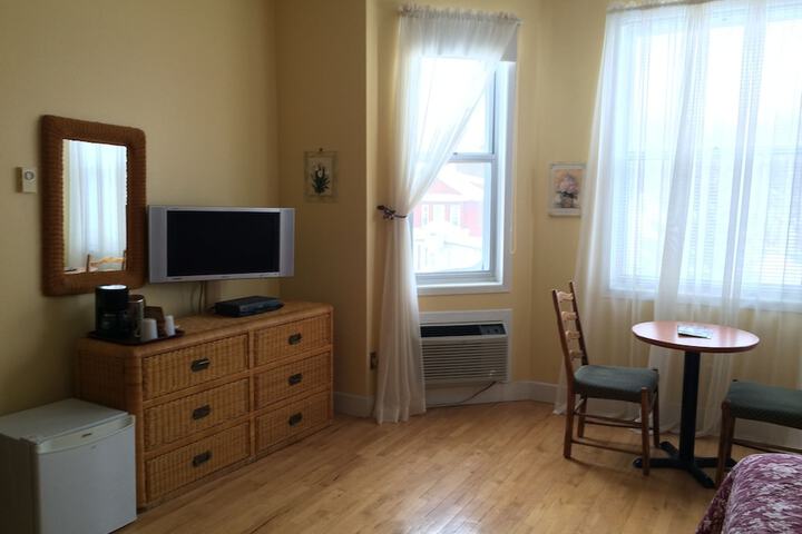 Room 25 of 64