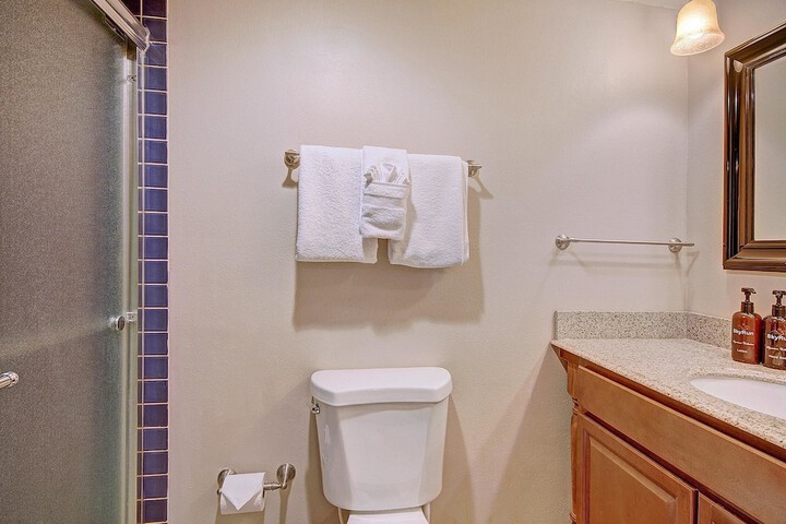 Room 17 of 23