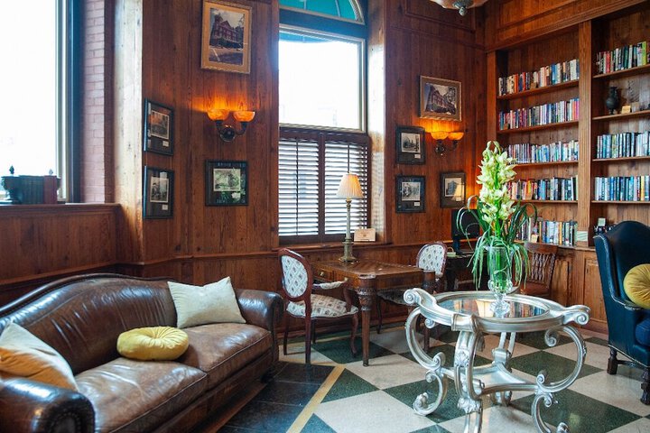 The Blennerhassett Hotel