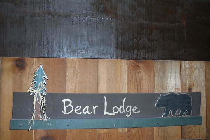 Bear Lodge Motel