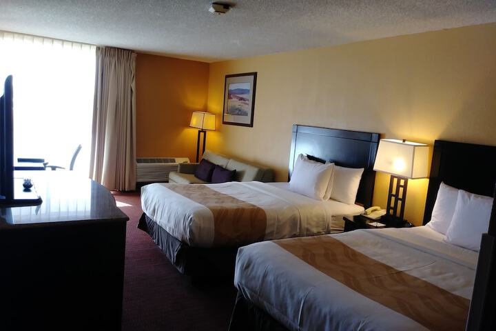 Room 12 of 30