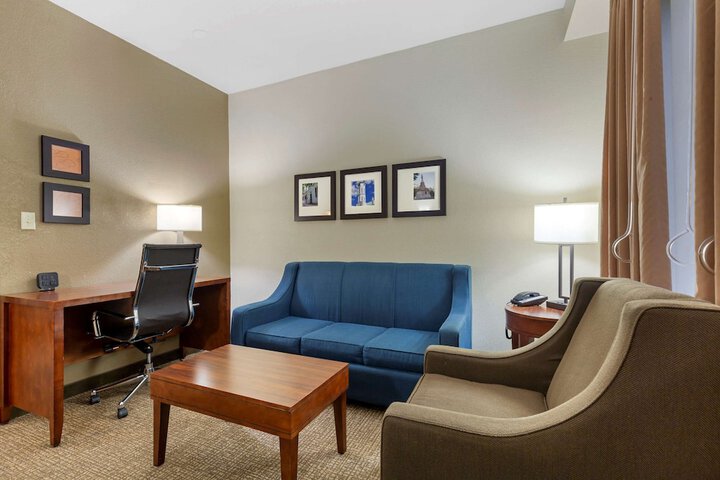 Room 19 of 40