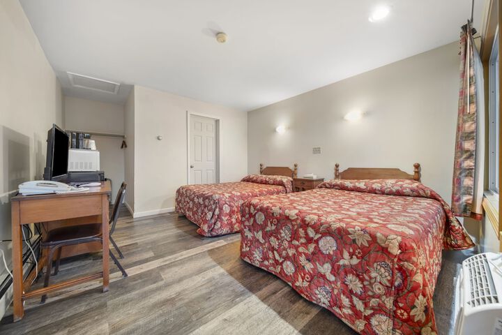 Room 36 of 59