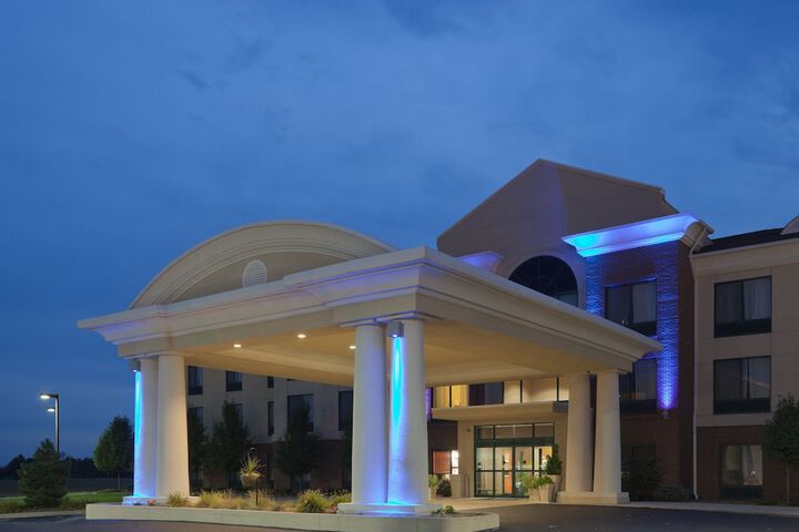 Hotel 6 of 71