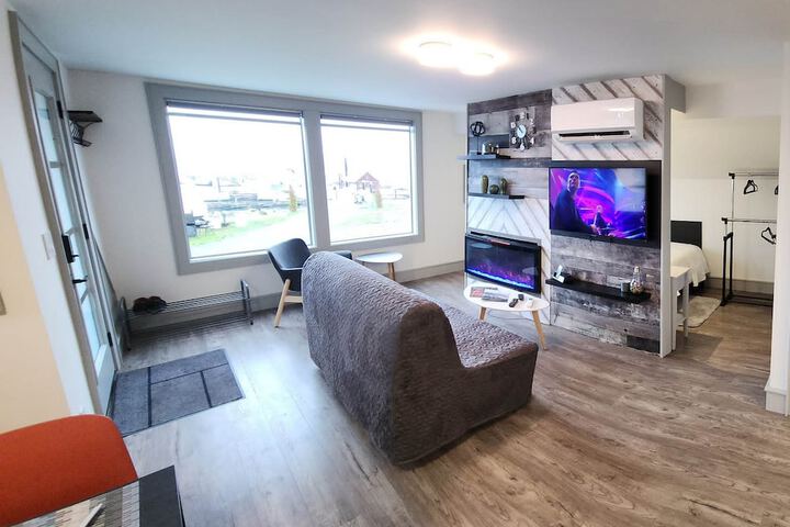 GLOBALSTAY. Paradise Marina Place