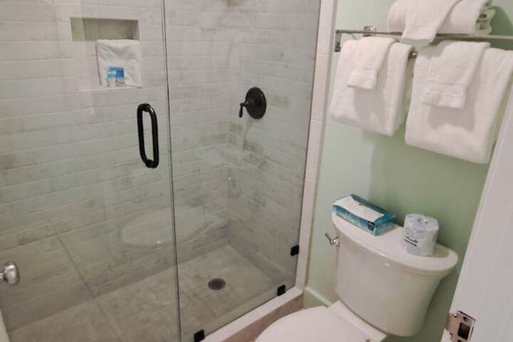 Room 128 of 159