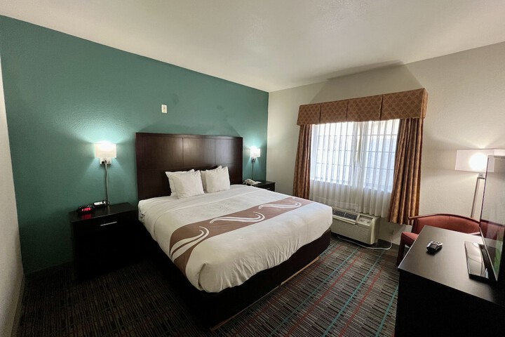 Room 22 of 36