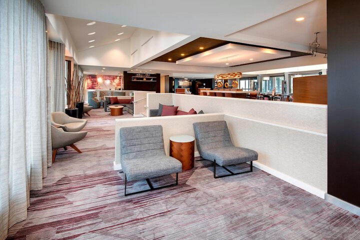 Hotel Interior 8 of 25