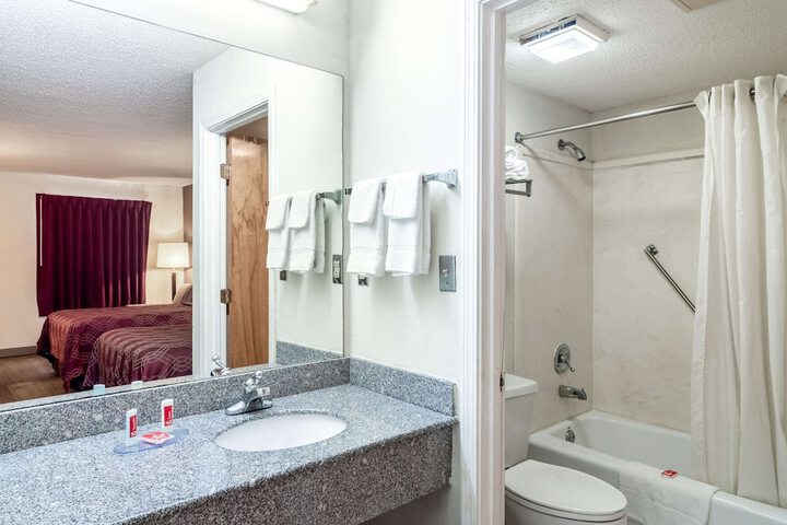 Room 15 of 49