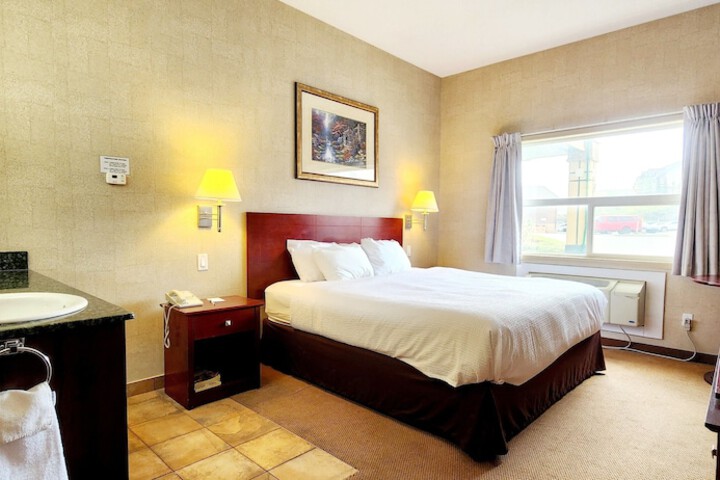 Room 7 of 17