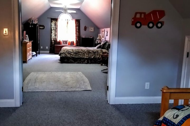 Room 44 of 77