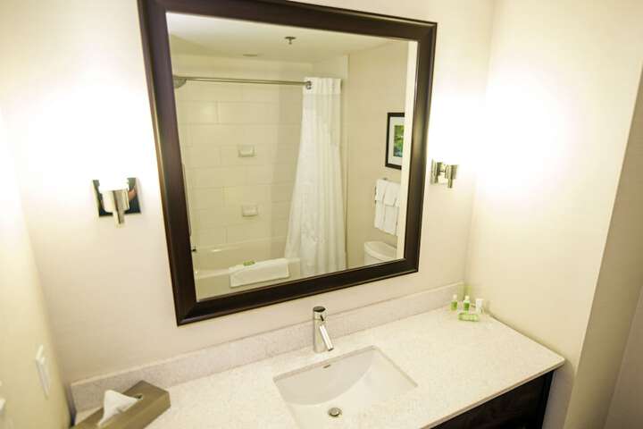 Room 18 of 75