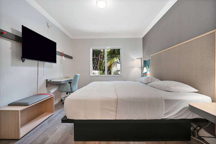 Atrium Hotel Trademark Collection by Wyndham