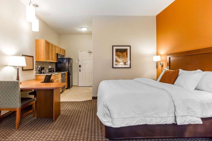 Room 14 of 39