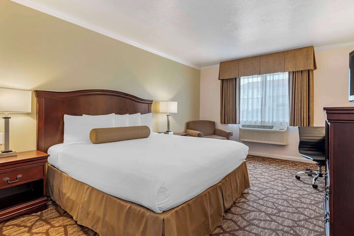Best Western Salinas Monterey Hotel
