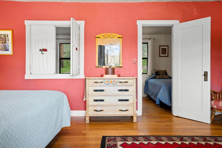 Room 26 of 64