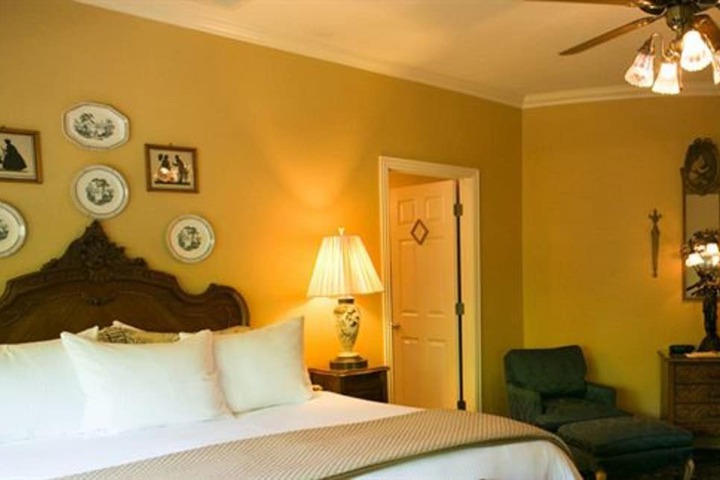 The Sanford House Inn & Spa