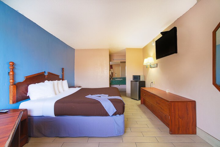 Room 34 of 51