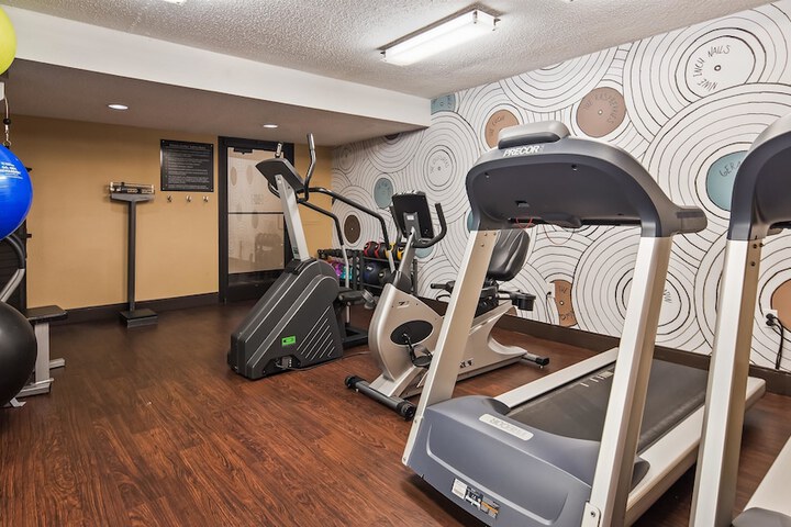 Best Western Plus Galleria Inn & Suites