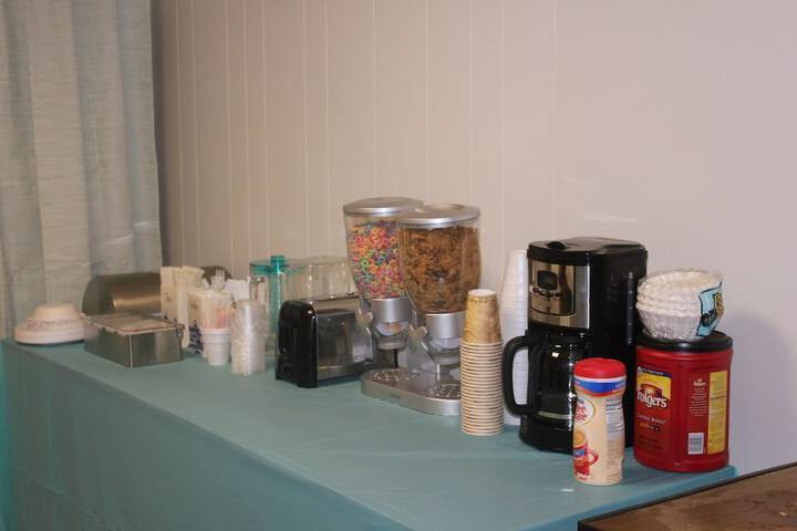 Breakfast/Coffee Service 7 of 13
