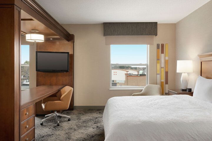 Room 30 of 43