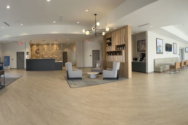 Comfort Suites Richmond East