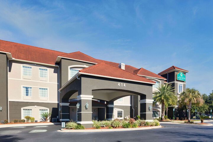 Hotel 4 of 28
