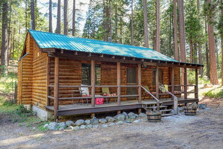 Yuba River Inn