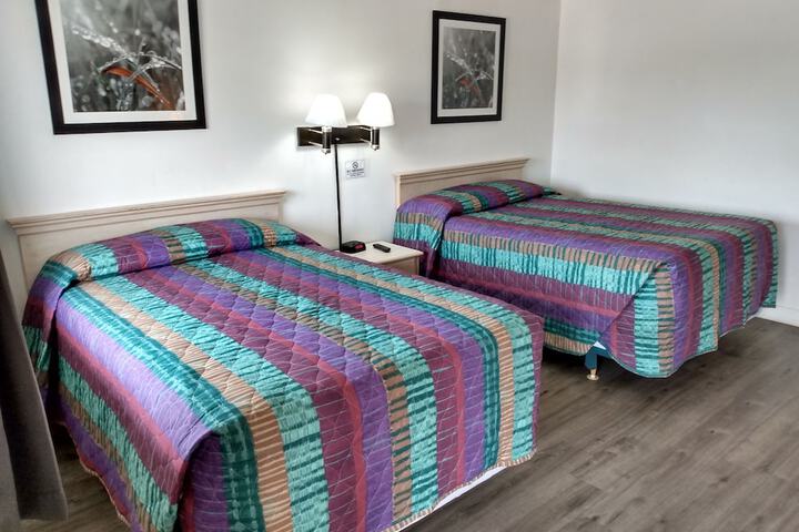 Room 10 of 34