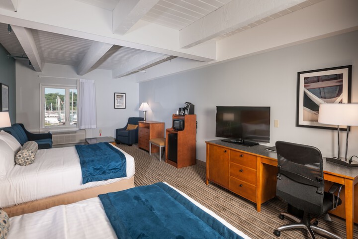 Room 17 of 35