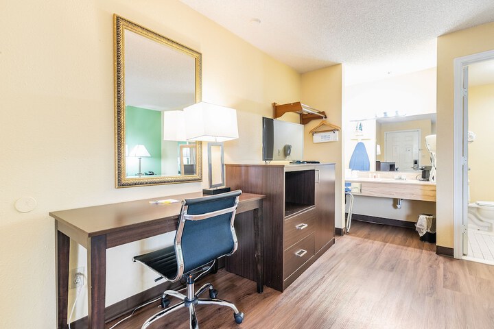 Room 36 of 42