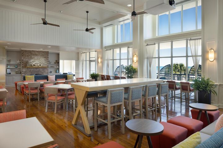 Hampton Inn & Suites Myrtle Beach / Oceanfront