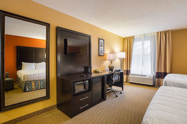 Room 17 of 49